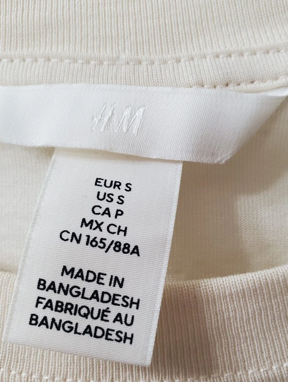 H&M Shell Beach Club Graphic Tee - Cream with Red Print - Picture 3 of 3